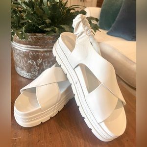 NEW J Slides Resa white leather sandals size 8